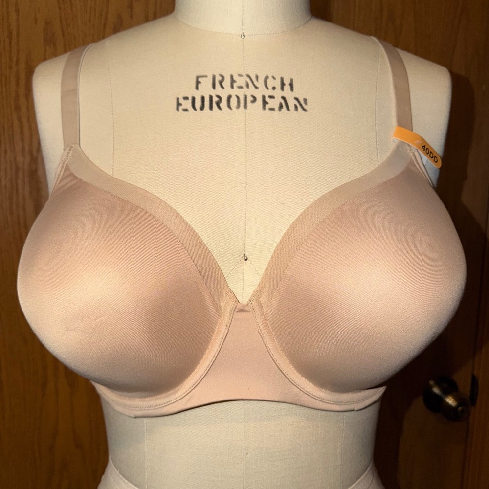 Bali Bra NEW Women 40DD Beige One Smooth U Ultra Light Underwire DFB169